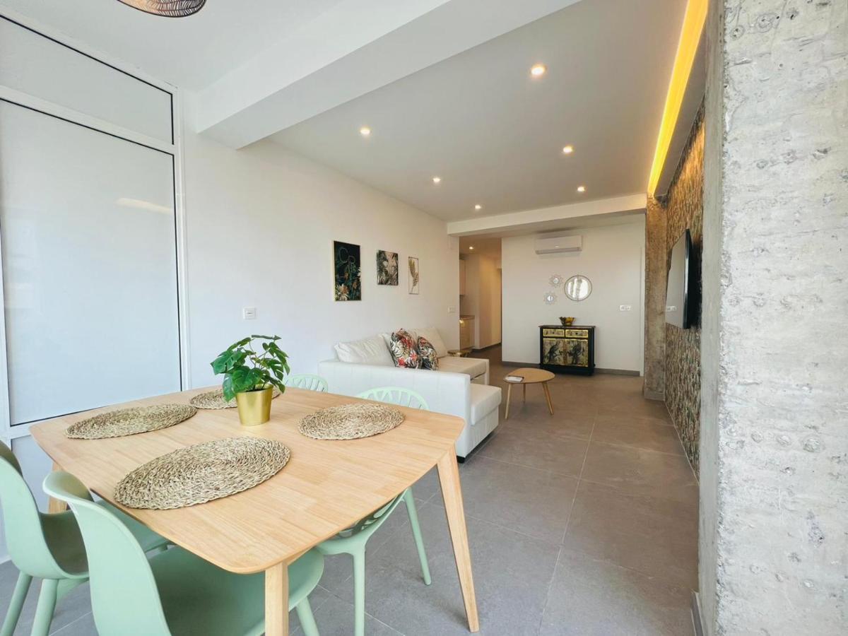 Malagueta Beach I & Private Terrace By Ele Apartments Malaga Bagian luar foto